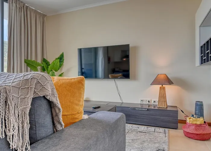 Baia Machico, A Home In Madeira